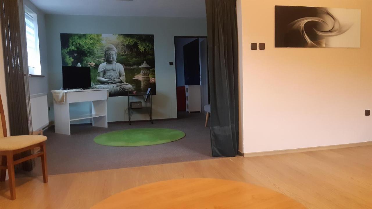 Budha Apartmá Jirikov  Esterno foto